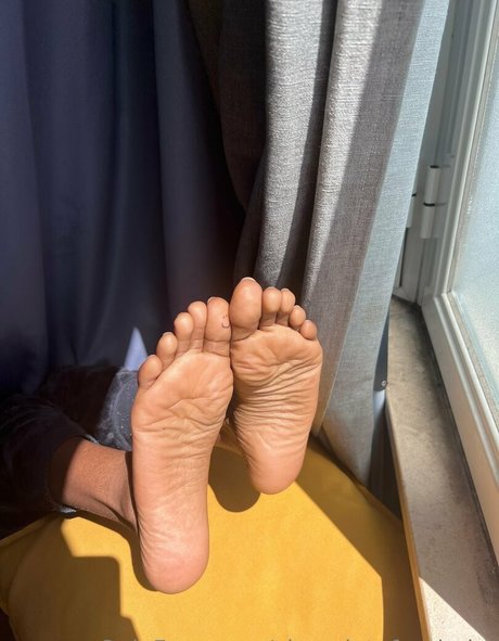 chocolatefeetbabe pornographic model pics