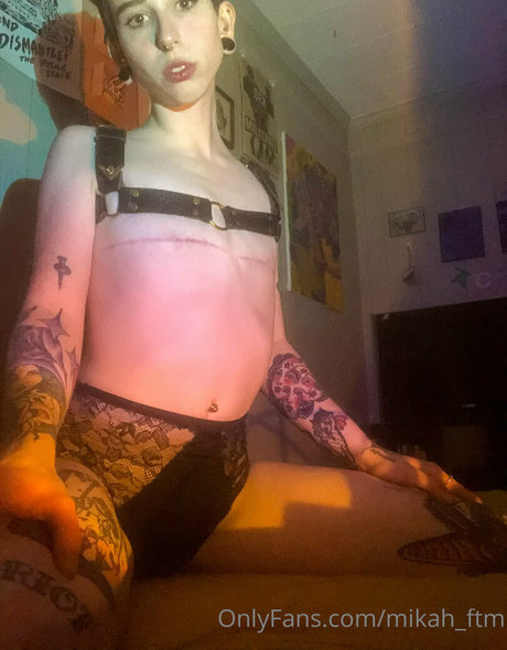 faguettemikah model pretty img