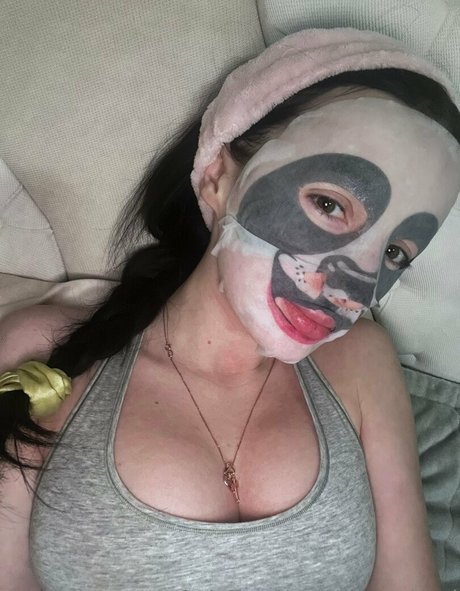 amanda si model beautiful pics