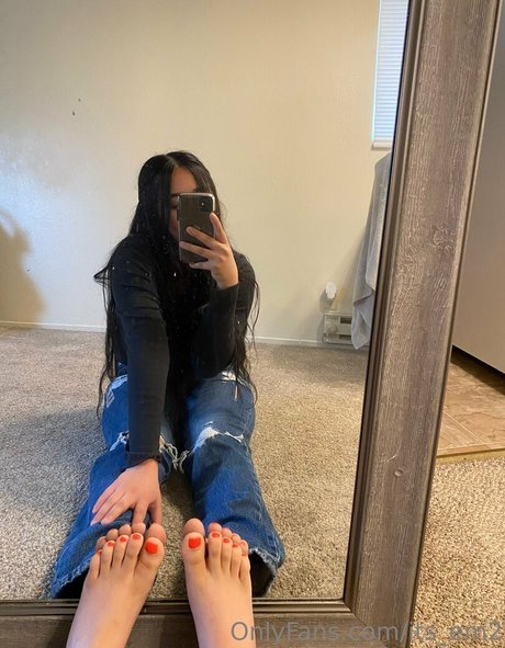 its em2 nudes model gallery