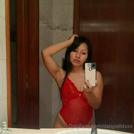 daisy elfina hot actress gallery