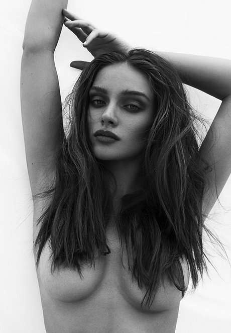 asian college onlyfans erotic pics