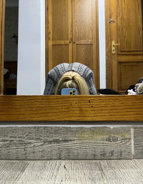 shelsonlyfans model sexy img