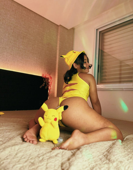 onlymayasz star perfect pics