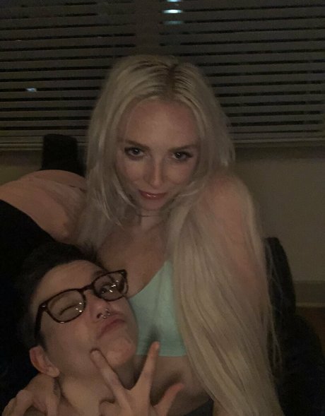 remireagan nice actress picture