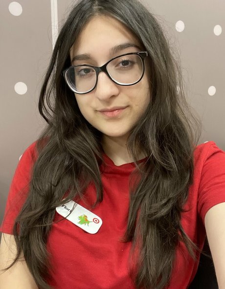 FloriGoAway pornstar nude pics