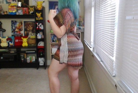 MissFushi star naked photo