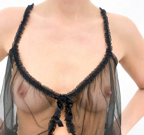 Leanne Fabian erotic pornstar pictures