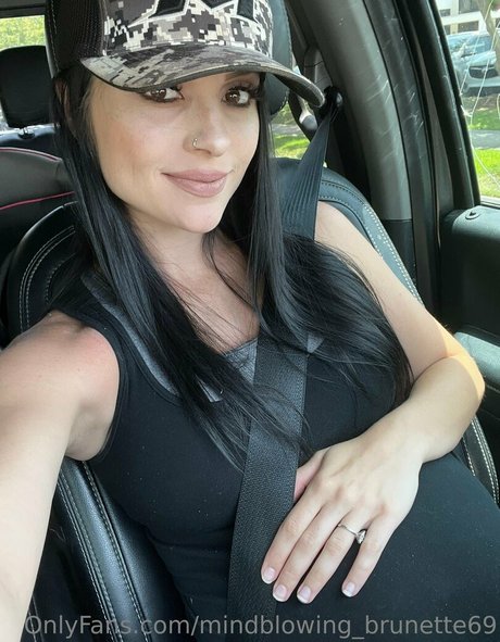 mindblowing brunette69 model free gallery