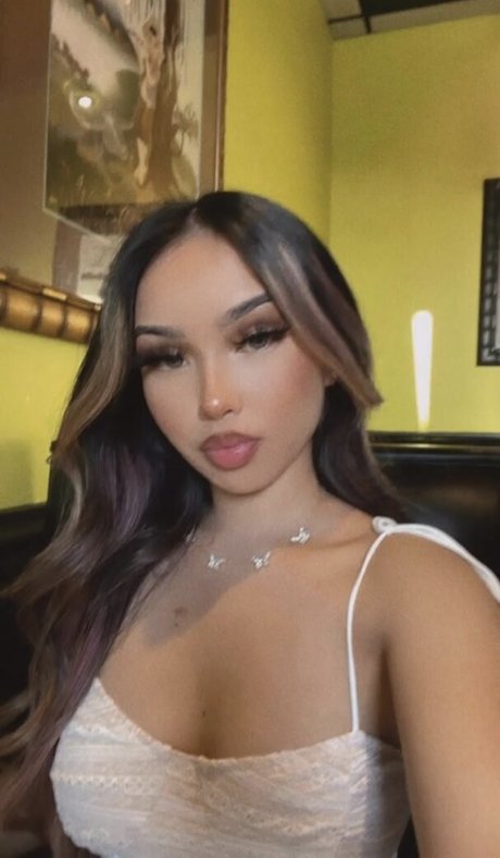 Julianarmah model images