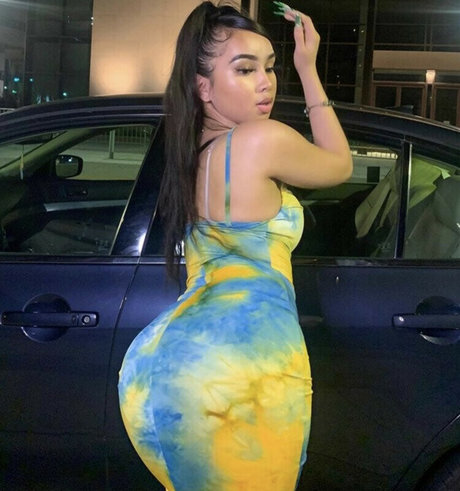 Julianarmah porn model pics