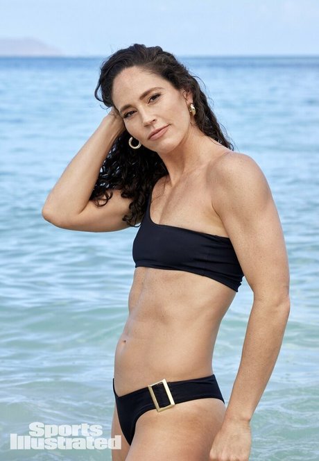 Womens College Basketball nudes model image