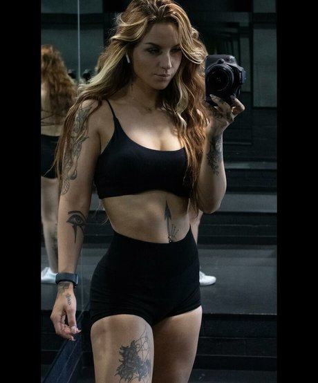 Natasha Gillem perfect star image