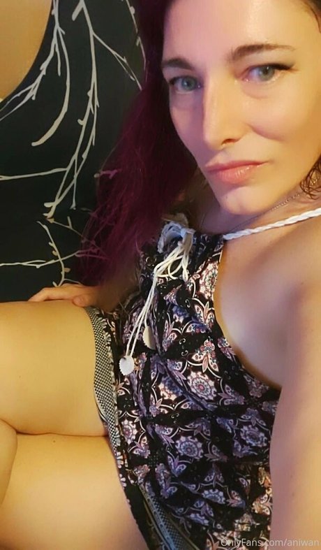 aniwan naked model photos