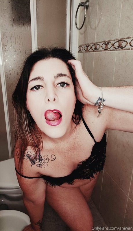 aniwan xxx star photos