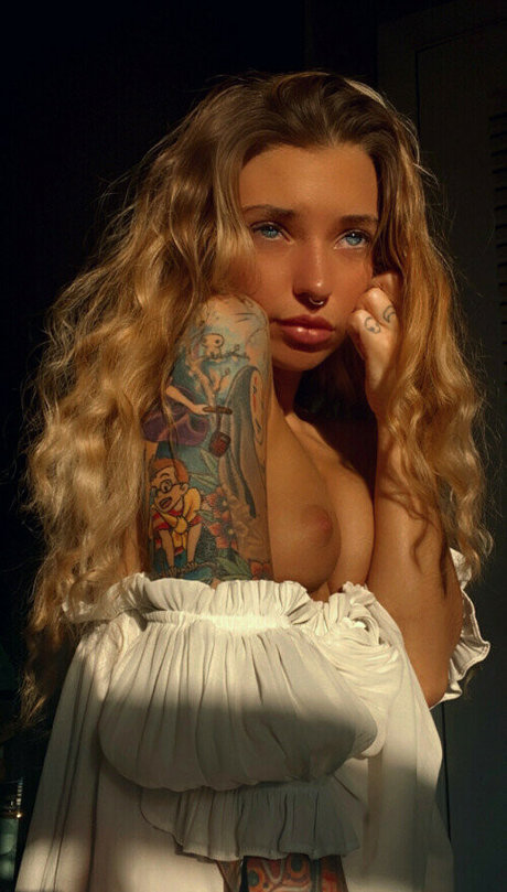 Cuddleblood beautiful actress photos