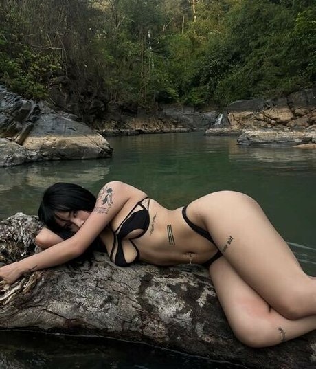 quitmell free actress pic