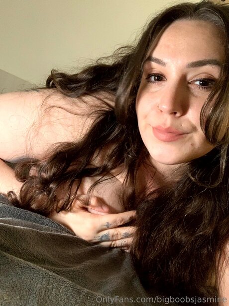 bigboobsjasmine naked actress images