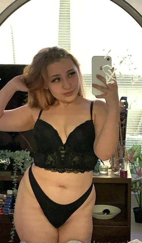 alexa vaisa hot star pic