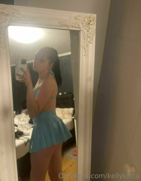 kellyklitta sexy star pic