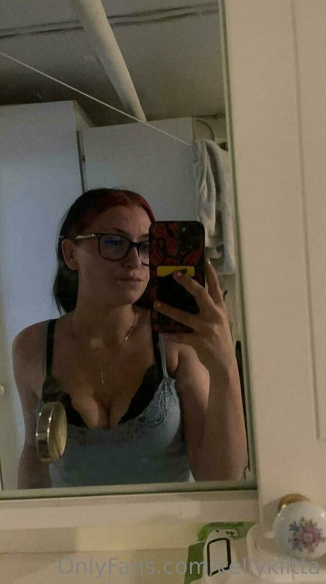 kellyklitta star top pic