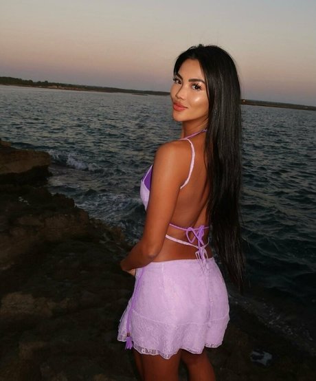 annaslifelux star sexy image