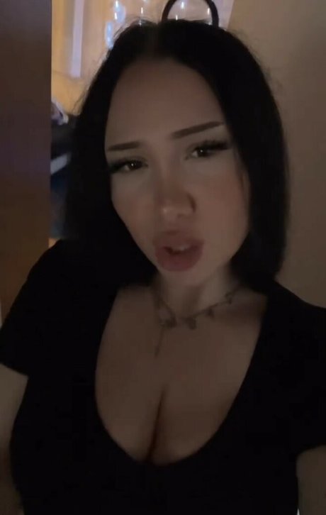 yasilisches model nudes photo