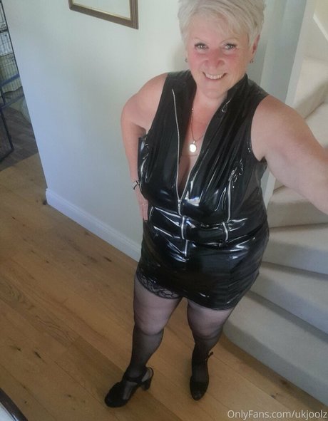 chubby teen onlyfans naked gallery