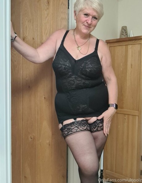 ukjoolz pornstar beautiful pic