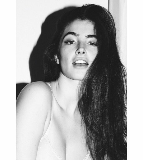 Lee Rokach erotic star pic