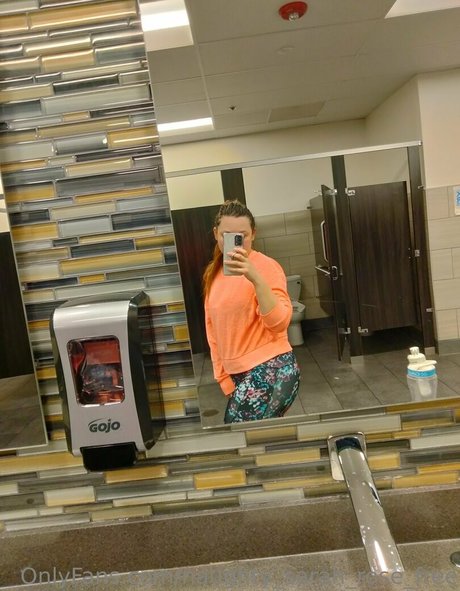 naughty sarah rose free xxx pornstar picture