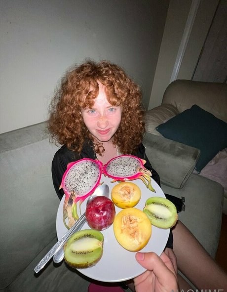 naomime pornstar adult pics