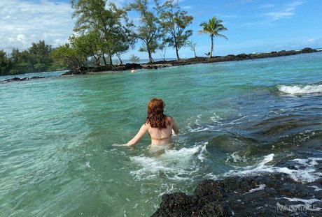 naomime sex actress photos