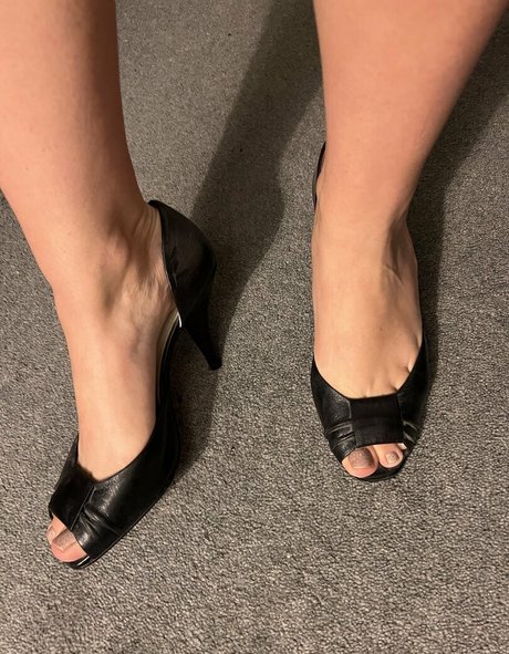 tippystastytoes model porn archive