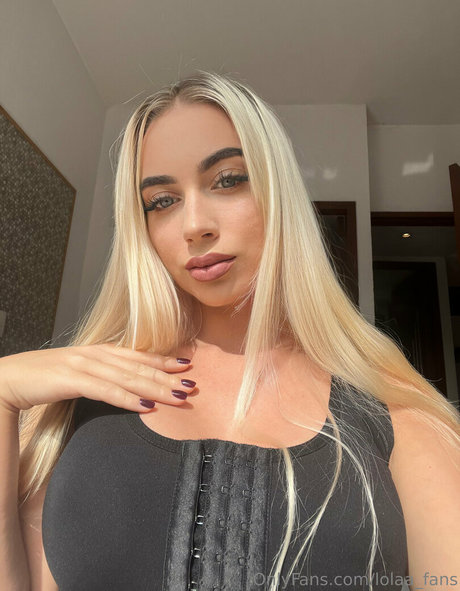 lolaa fansvip nude actress picture