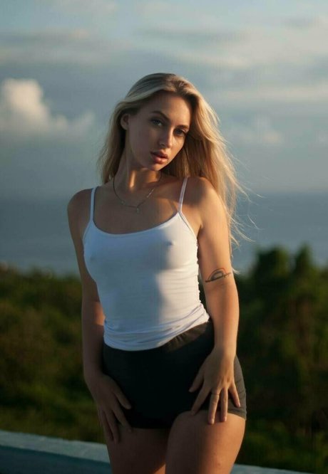 lolaa fansvip hot model images