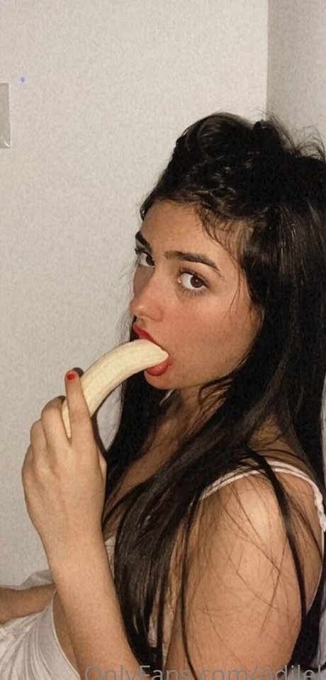 Odiel Elison nude model picture