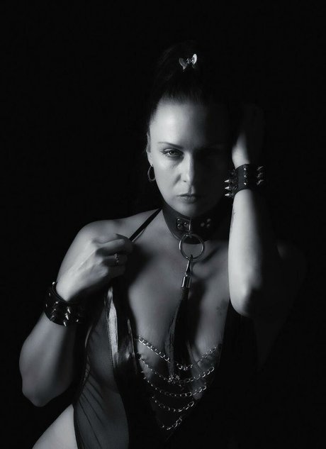 Alice Small model sexy image