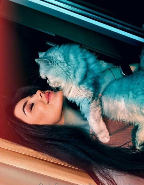 la alegriafree nice actress image