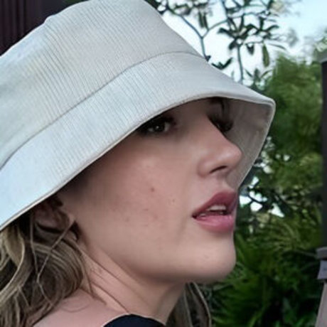 Amanda Meirelles hot model photos