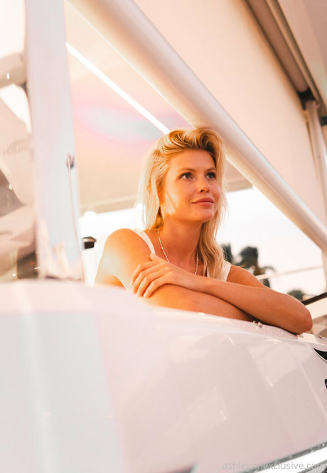 ashleybelle hot star gallery