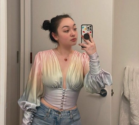 Mxmtoon pornstar perfect pictures