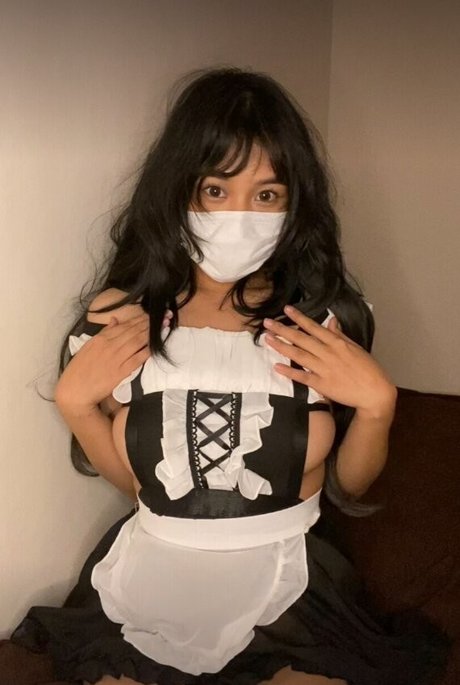 dollypoppss naked pornstar pics