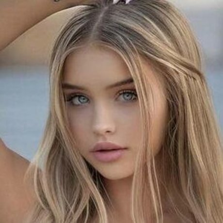 Briinic hd pornstar images