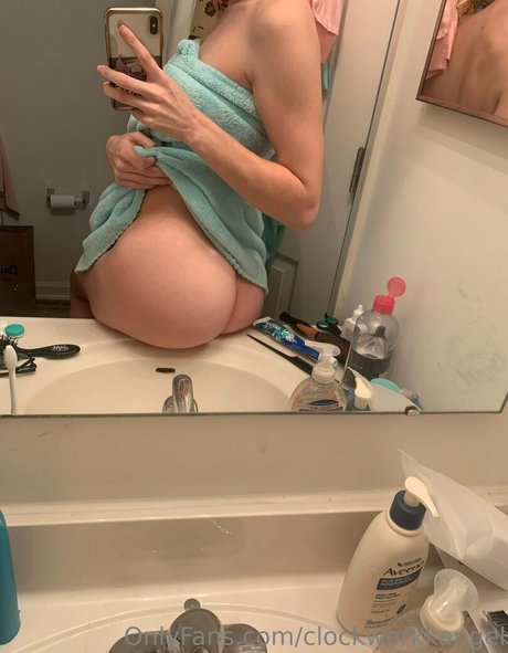 crossdresser onlyfans beautiful xxx image