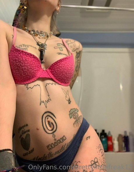 prettylittlefreak13 star nice image