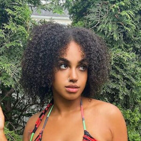 thetayaamarie star hot image