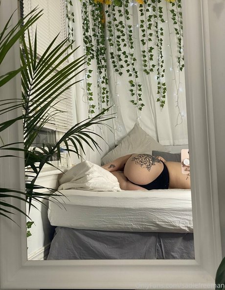 sadiefreeman Quick model image