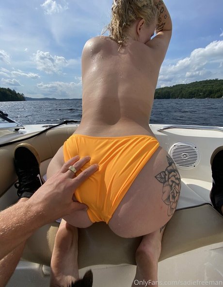 sadiefreeman pornstar top image