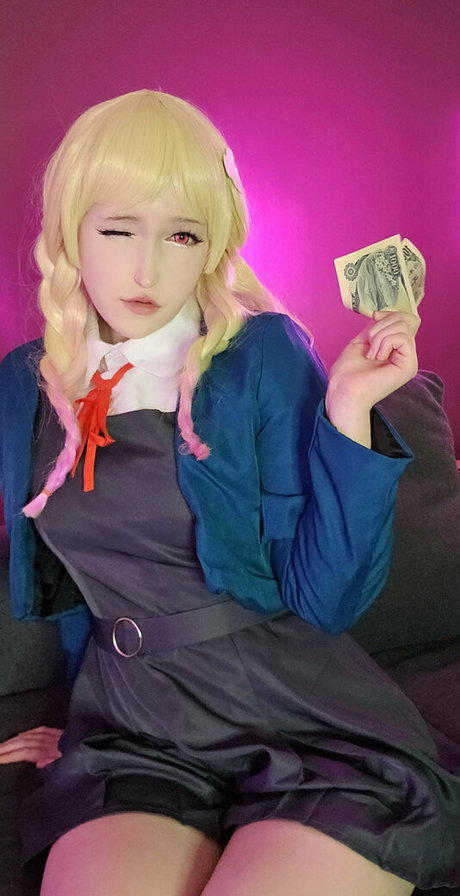 Tenshivenus adult model photo